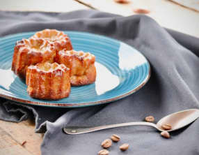 Cannelés au café