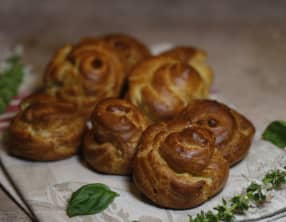 Gougères au basilic