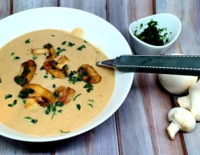 Velouté de châtaignes et champignons