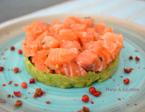 Tartare de saumon à la crème d’avocat