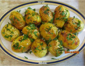 Pommes de terre dorées au four