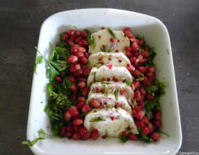 Etagé de fromage de chèvre et d'herbes