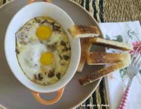 Oeufs cocotte aux champignons et chorizo