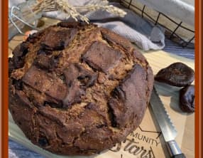 Pain cocotte aux figues sèches