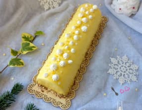 Bûche citron et insert framboise