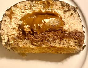 Bûche noisette praliné