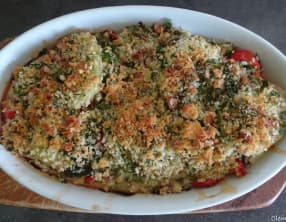 Pommes de terre gratinées aux poireaux, brocoli et poivron