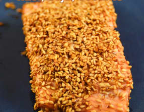 Saumon mariné, miel, soja, sésame