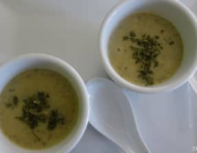Soupe crémeuse de courgettes