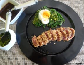 Tataki de thon et poêlée de salicornes