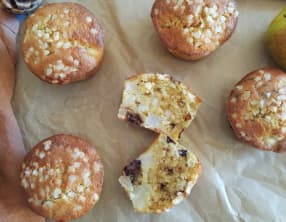 Petits gâteaux madeleine aux poires