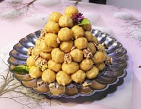 Pièce montée de choux à la crème