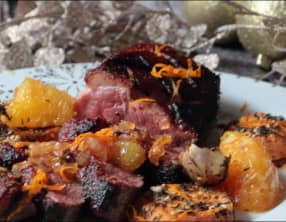 Magret de canard aux épices et à l'orange, patates douces rôties