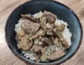 Boeuf Stroganoff