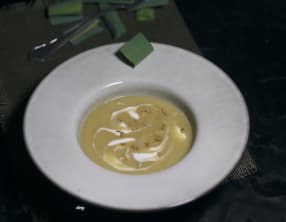 Crème de poireaux fenouil aux épices