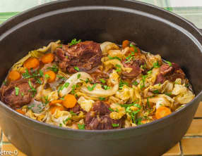 Joues de porc au chou et à la bière