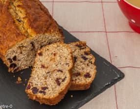 Cake à la noix de coco, cranberries et bananes de Nigella Lawson