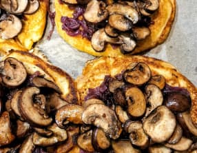 Socca aux champignons