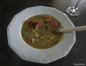 Soupe de pois cassés