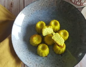 Cannelés de chou-fleur au parmesan et curcuma