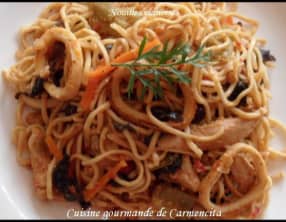 Nouilles chinoises aux calamars