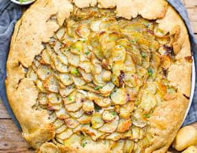 Tarte rustique pommes de terre et poireaux
