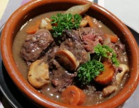 Daube de sanglier mariné au vin du Madiran et flambé au Cognac