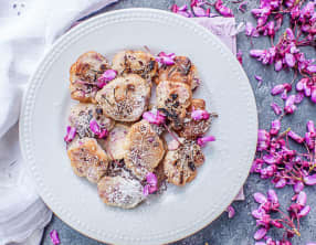Beignets végétaux aux fleurs de l'arbre de Judée