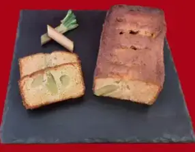 Gâteau moelleux à la rhubarbe