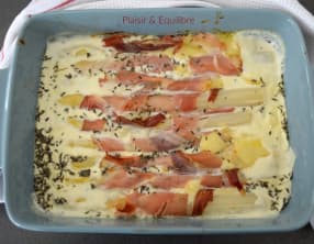 Asperges blanches au jambon cru et comté