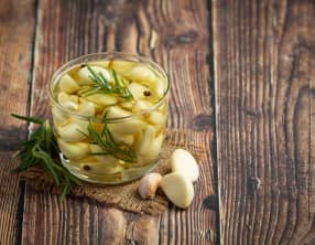 Ail confit à l’huile d’olive