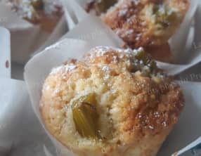 Muffins à la rhubarbe du jardin
