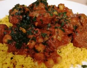 Tajine de Keftas et pois chiches à la marocaine semoule aux épices