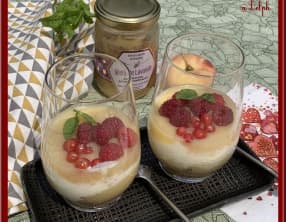 Verrines de pêches à la grecque