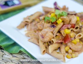 Pâtes aux crevettes, sauce crémeuse à la tomate