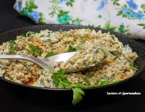 Courgettes au yaourt et noix