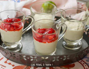 Mousse de brocciu au citron vert et fraises