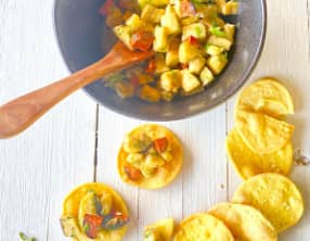 Salade d’aubergines épicée et ses crackers à la semoule de blé