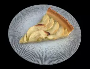 Tarte aux pommes avec compote de rhubarbe