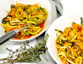 Spaghettis de légumes sauce poivron