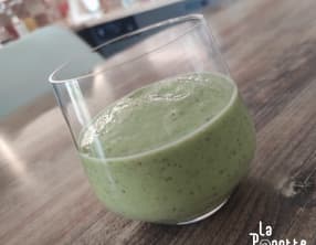 Gaspacho concombre, petit pois et avocat