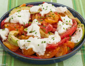 Salade de tomates avocat mozzarella