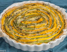 Tarte spirale moutarde, courgettes et sarriette