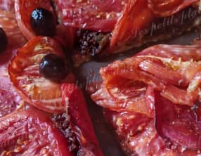 Tarte à la tomate sur tapenade maison