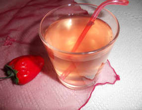 Infusion de queues de fraises