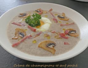 Crème de champignons et œuf poché