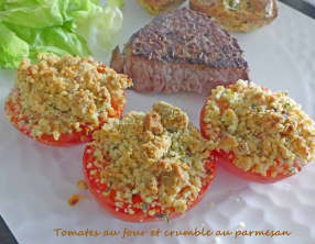 Tomates au four et crumble au parmesan