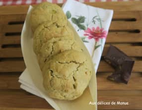 Cookies pistache coeur fondant au chocolat noir