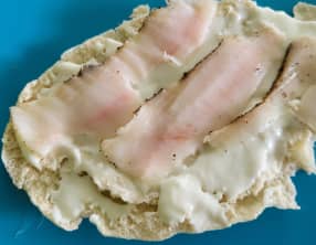 Spianatine con crema di formaggio e lardo