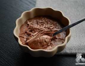Mousse au chocolat légère et aérienne
